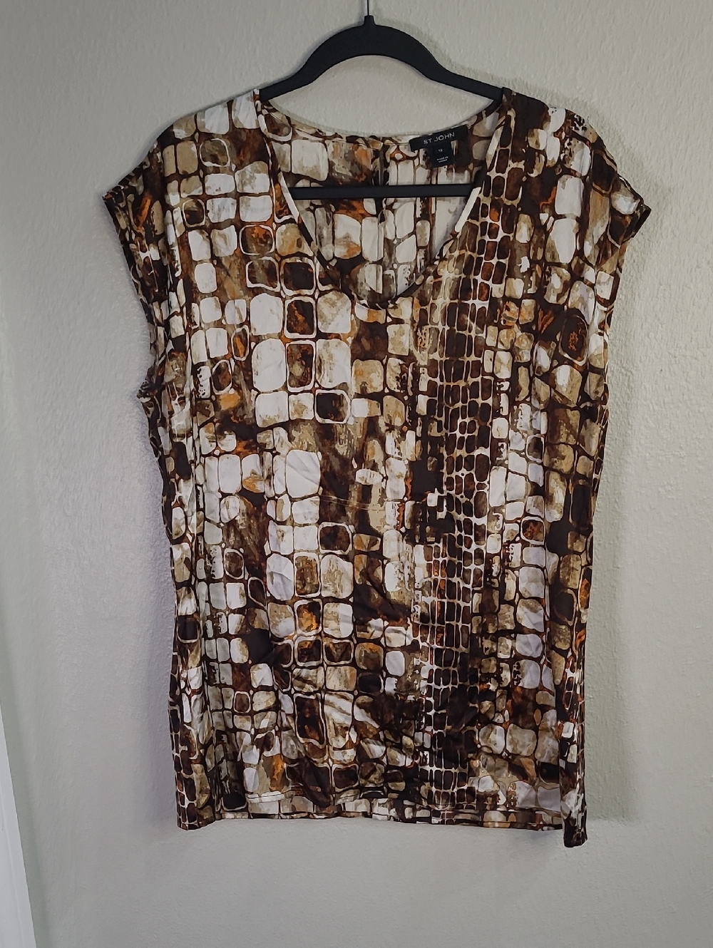 St. John Brown & White Patterned V-Neck Women's Top Silk Size 12